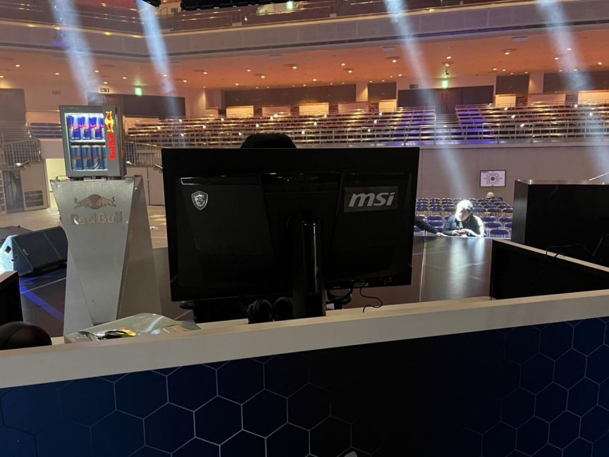 微星显示器独家赞助CAPCOM CUP总决赛 QD-OLED引爆格斗赛事热潮