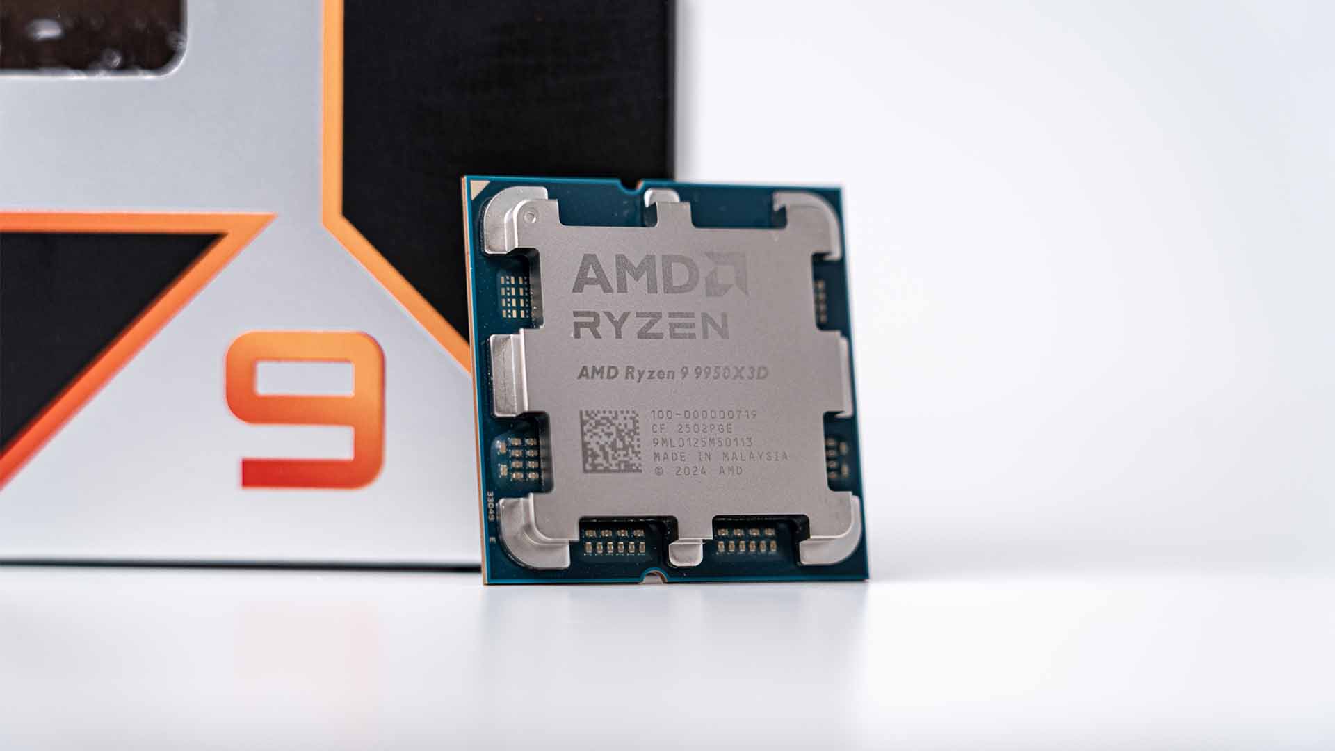 对手队友全部秒成渣！AMD 锐龙9 9950X3D首发评测：专业性能游戏帧率都无敌！