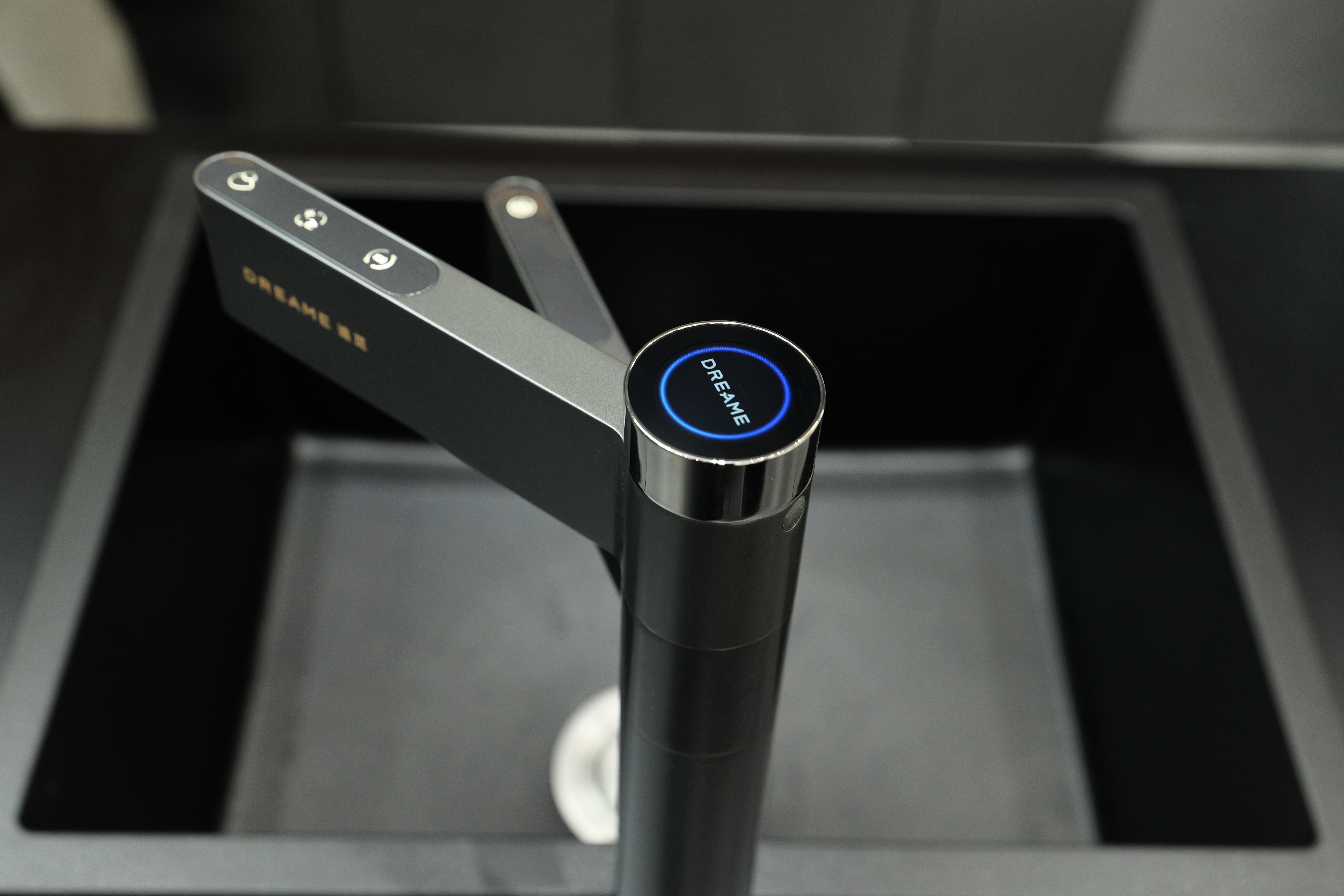 净水革命！追觅全球首创双摆臂净水机亮相广交会