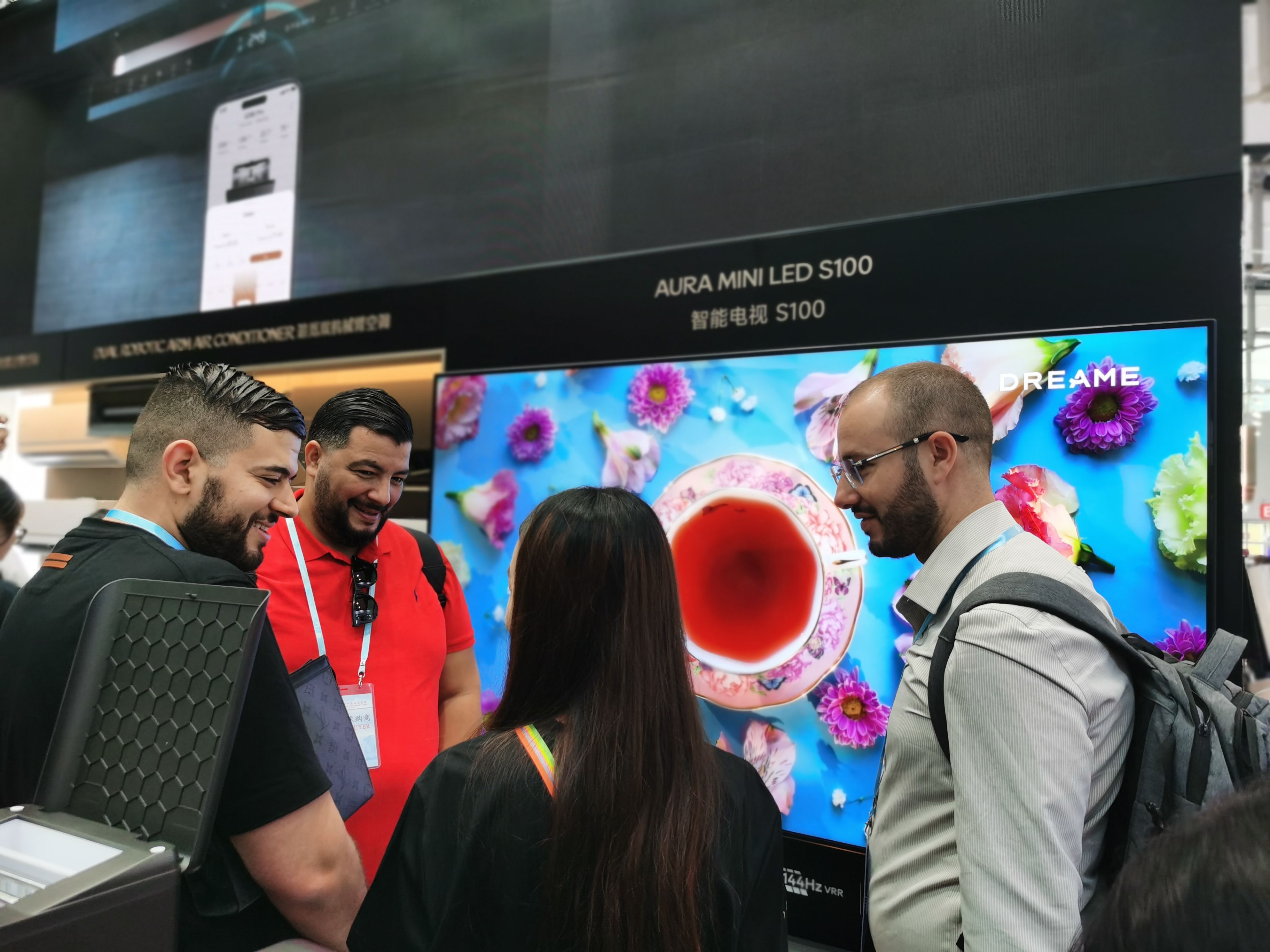 追觅电视S100和V3000广交会引发围观 Aura Mini LED技术成焦点